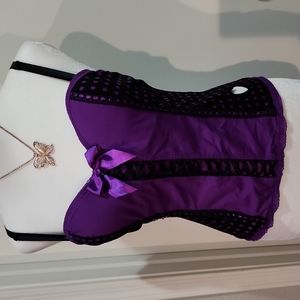 Size 34B corset with matching size MD panties